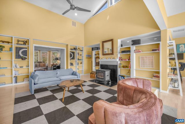 5498 WYANT LN, Charlottesville, VA 22903