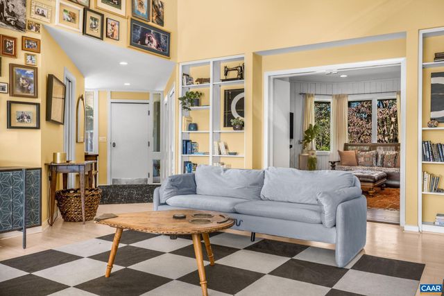 5498 WYANT LN, Charlottesville, VA 22903