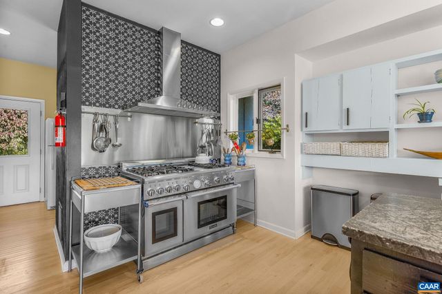 5498 WYANT LN, Charlottesville, VA 22903