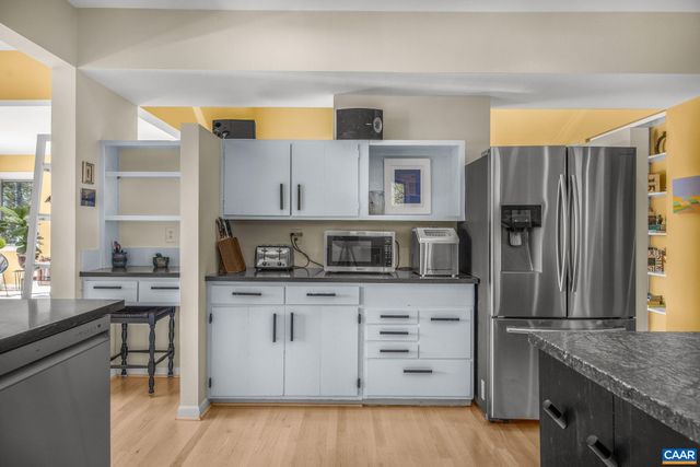 5498 WYANT LN, Charlottesville, VA 22903