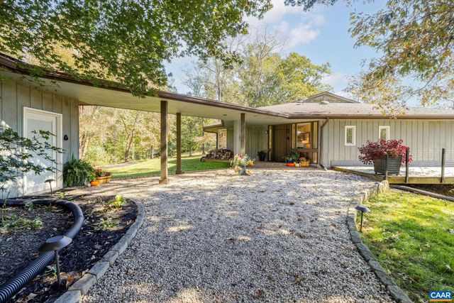 5498 WYANT LN, Charlottesville, VA 22903