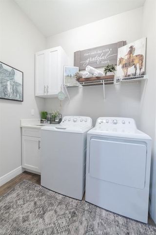 1960 Moulder DR, Naples, FL 34120