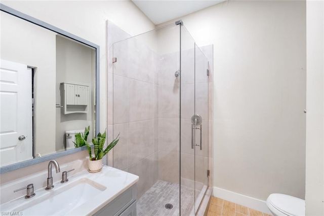 1960 Moulder DR, Naples, FL 34120