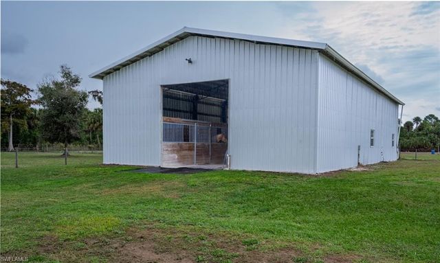 1960 Moulder DR, Naples, FL 34120