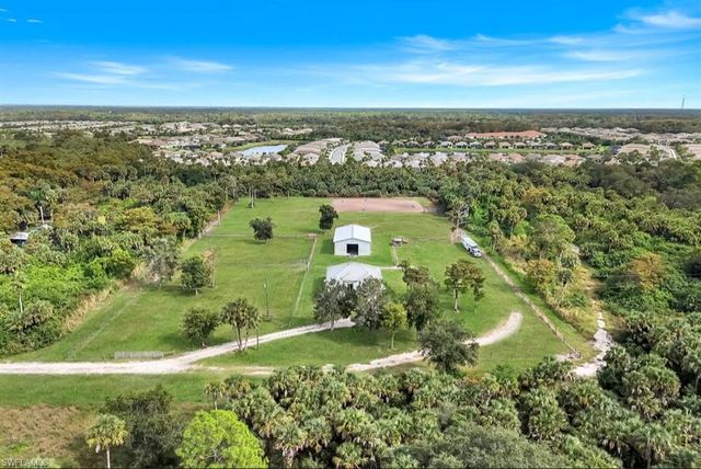 1960 Moulder DR, Naples, FL 34120