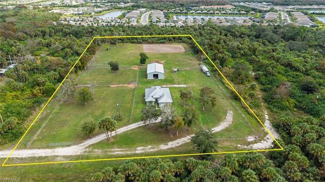 1960 Moulder DR, Naples, FL 34120