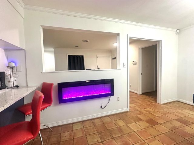 5139 Beechnut Street, Houston, TX 77096
