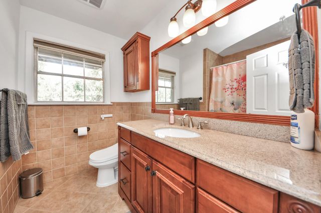 5139 Beechnut Street, Houston, TX 77096