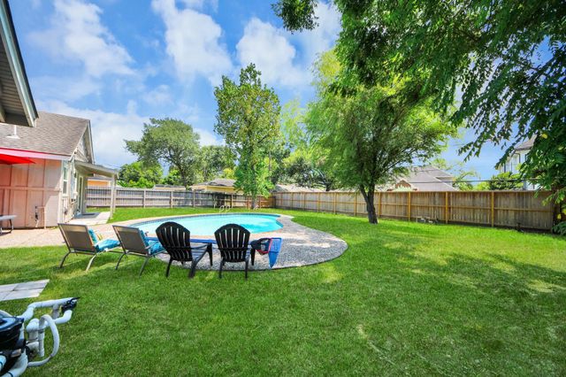 5139 Beechnut Street, Houston, TX 77096