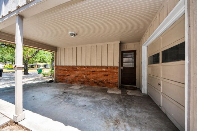 5139 Beechnut Street, Houston, TX 77096