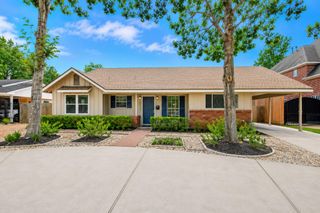 5139 Beechnut Street, Houston, TX 77096