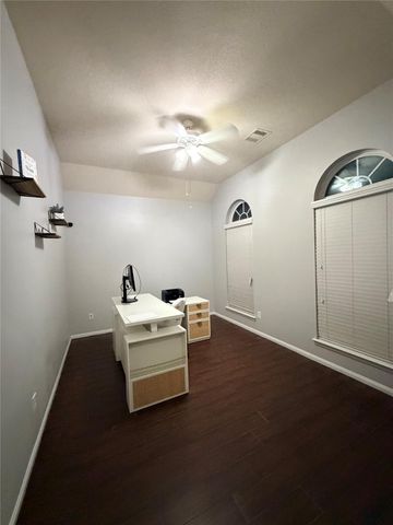 9908 Climbing Tree Street, Conroe, TX 77385