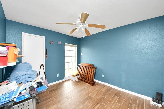 351 San Fernando Drive, Houston, TX 77060