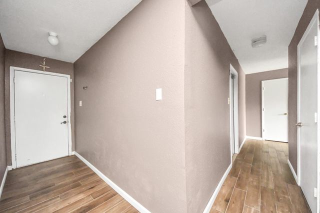 351 San Fernando Drive, Houston, TX 77060