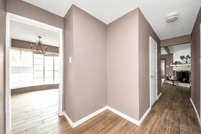 351 San Fernando Drive, Houston, TX 77060