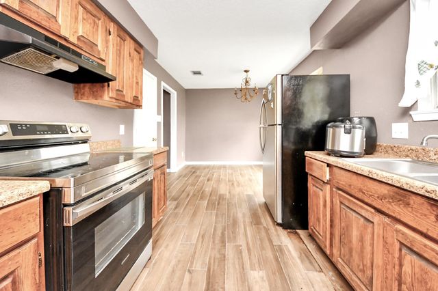 351 San Fernando Drive, Houston, TX 77060