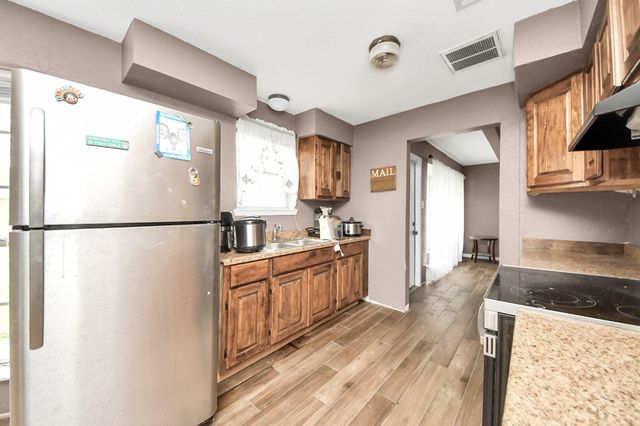 351 San Fernando Drive, Houston, TX 77060