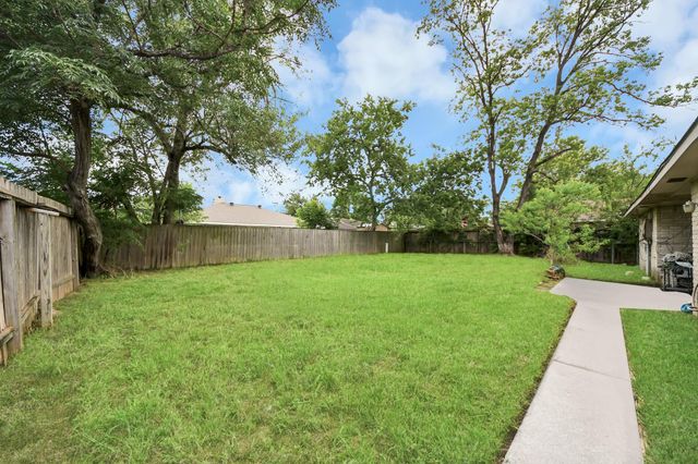 351 San Fernando Drive, Houston, TX 77060