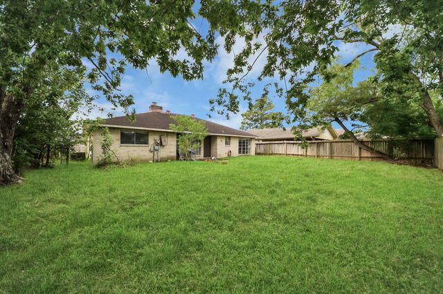 351 San Fernando Drive, Houston, TX 77060