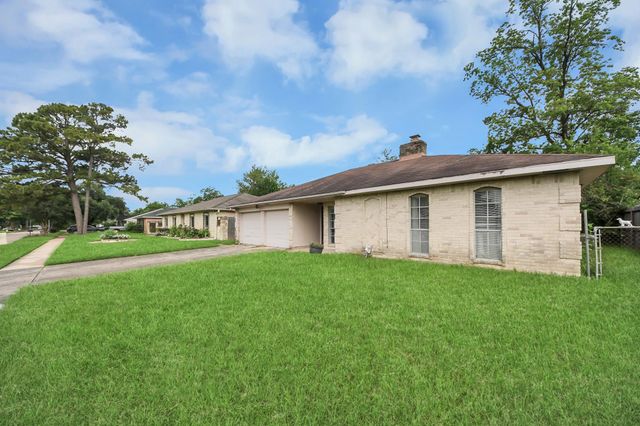 351 San Fernando Drive, Houston, TX 77060