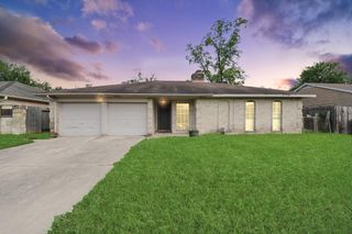 351 San Fernando Drive, Houston, TX 77060
