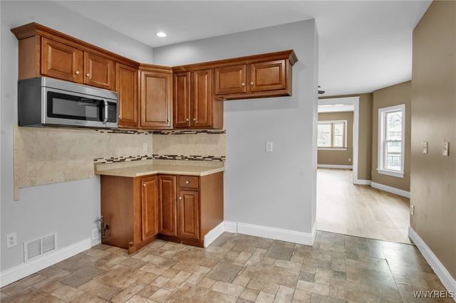 54 Remoleno St, Buffalo, NY 14220