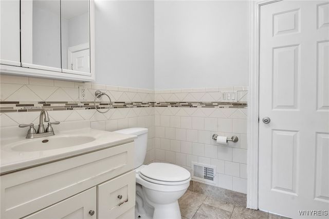 54 Remoleno St, Buffalo, NY 14220