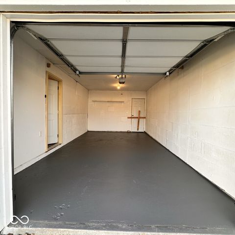 5643 W Henry Street, Indianapolis, IN 46241