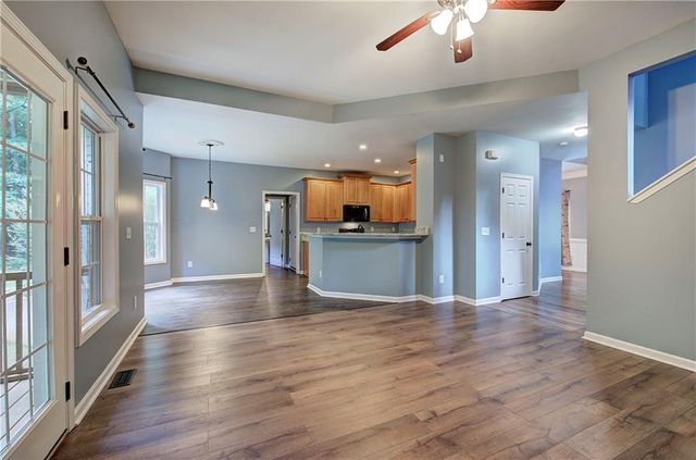 70 Creekside Way, Hiram, GA 30141