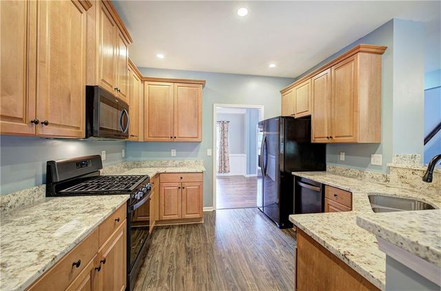 70 Creekside Way, Hiram, GA 30141