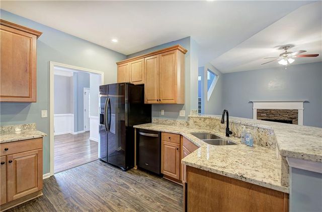 70 Creekside Way, Hiram, GA 30141