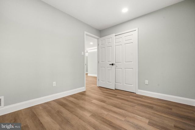 5 REDCAR CT, Waldorf, MD 20602