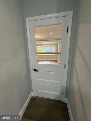 5 REDCAR CT, Waldorf, MD 20602