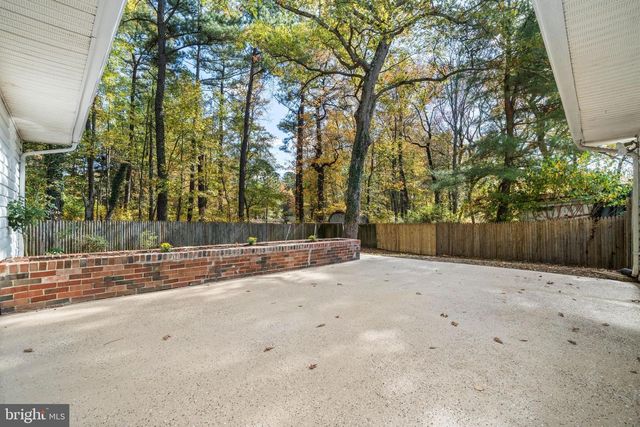 5 REDCAR CT, Waldorf, MD 20602