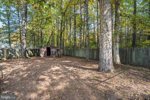 5 REDCAR CT, Waldorf, MD 20602