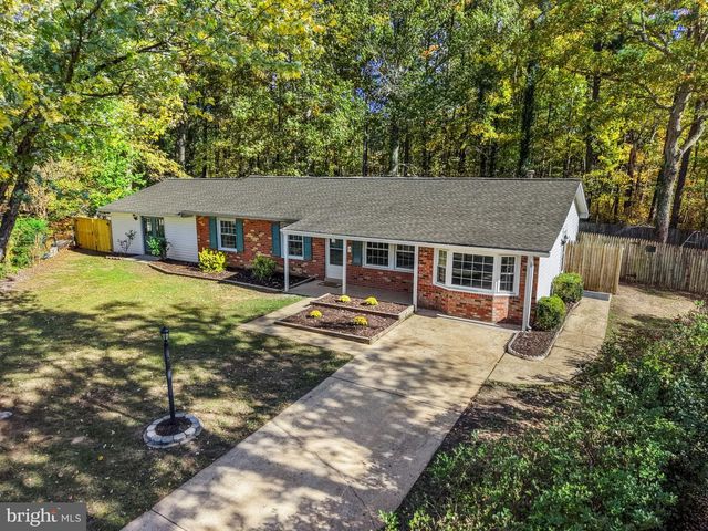 5 REDCAR CT, Waldorf, MD 20602