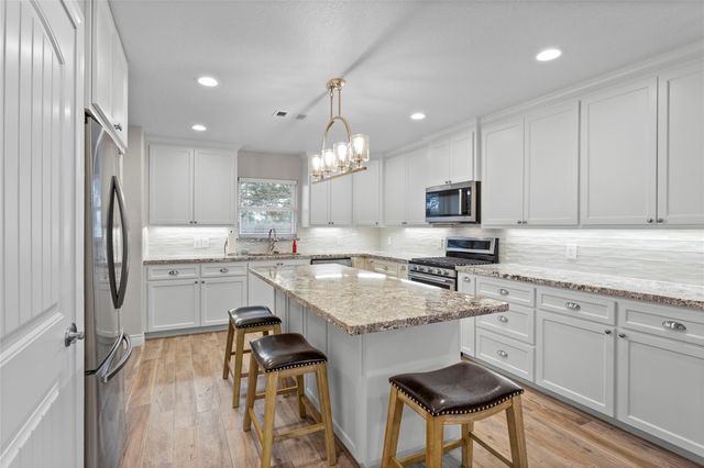 13800 6th Street, Santa Fe, TX 77517