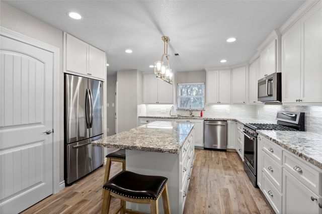 13800 6th Street, Santa Fe, TX 77517