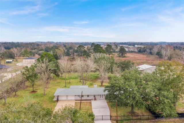 13800 6th Street, Santa Fe, TX 77517