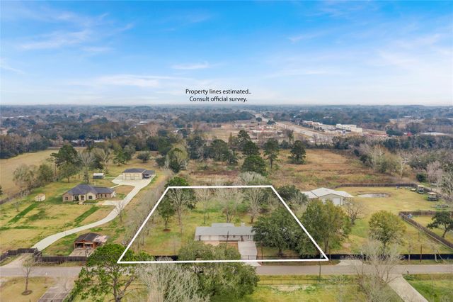 13800 6th Street, Santa Fe, TX 77517