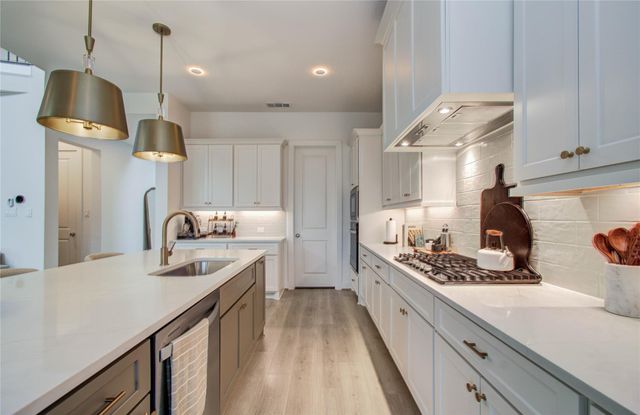 5015 Blooming Hibiscus Lane, Manvel, TX 77578