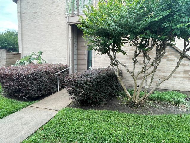 8389 Sands Point Drive, Houston, TX 77036