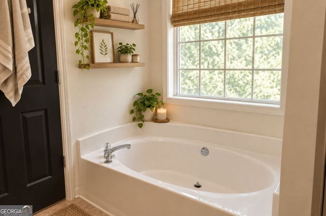 255 Matthews School Road, Winder, GA 30680