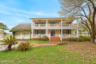 6811 Roberta Road SW, Ocean Isle Beach, NC 28469