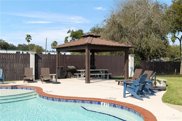 820 S 6th Street, Mcallen, TX 78501