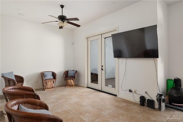 820 S 6th Street, Mcallen, TX 78501