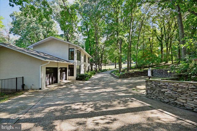 322 EAGLE HILL RD, Pasadena, MD 21122