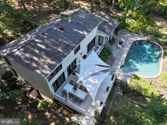 322 EAGLE HILL RD, Pasadena, MD 21122