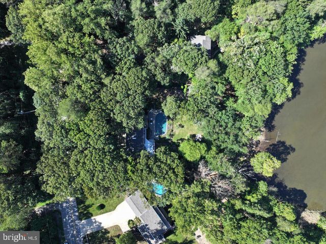 322 EAGLE HILL RD, Pasadena, MD 21122