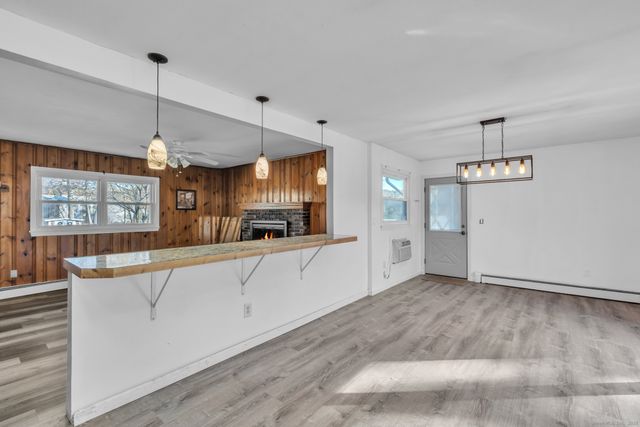 15 Cracow Avenue, Windham, CT 06280